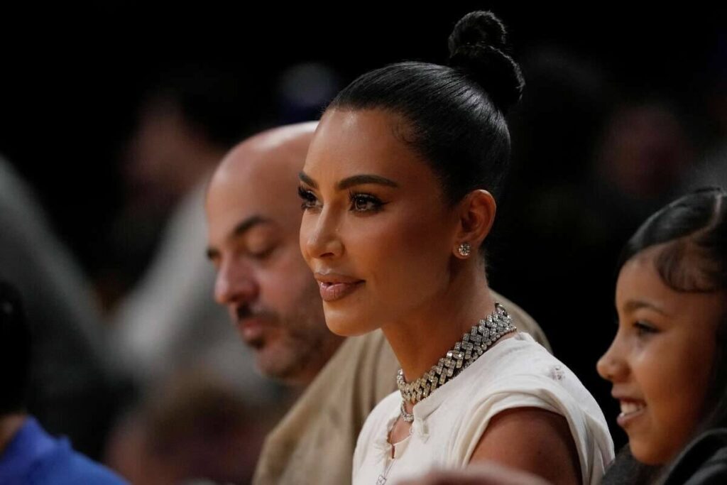 Kim Kardashian, Warriors, Lakers